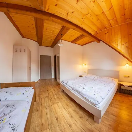 Hotel Pension&restaurant U Koňské Dráhy Holkov *