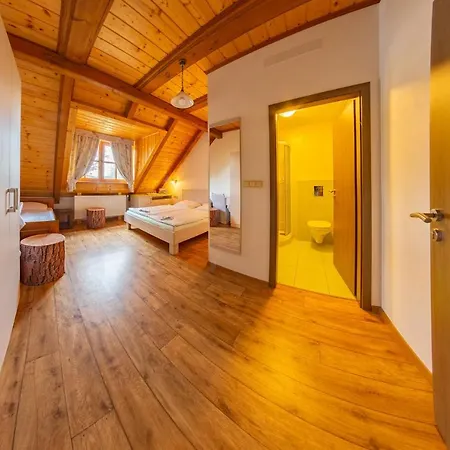 Hotel Pension&restaurant U Koňské Dráhy Holkov *