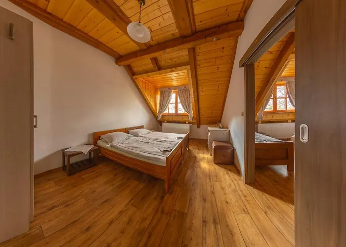 Pension&restaurant U Koňské Dráhy Holkov *