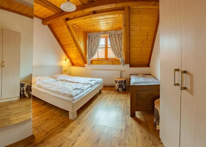 Pension&restaurant U Koňské Dráhy Holkov Hotel